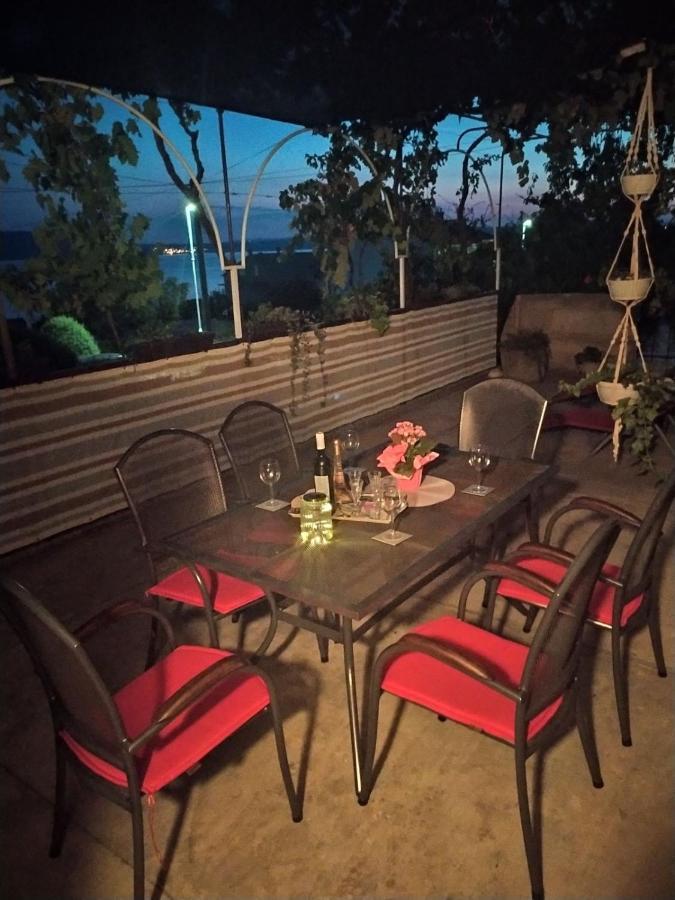 Apartment Kriskovic Novi Vinodolski Exteriör bild
