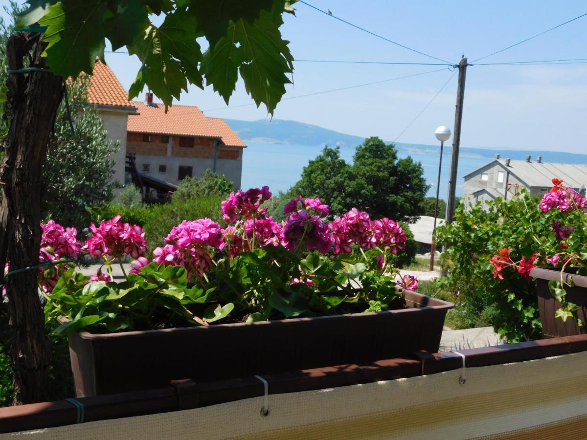 Apartment Kriskovic Novi Vinodolski Exteriör bild