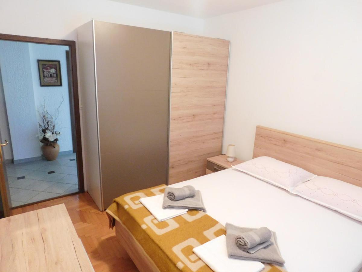 Apartment Kriskovic Novi Vinodolski Exteriör bild